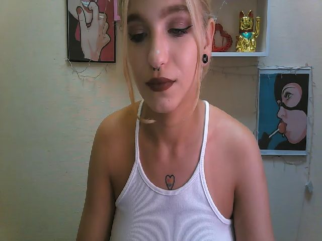 Live sex webcam photo for Isabe_lla #255180093