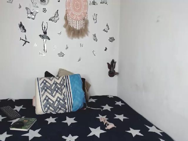 Live sex webcam photo for Aislinnfire #259035360