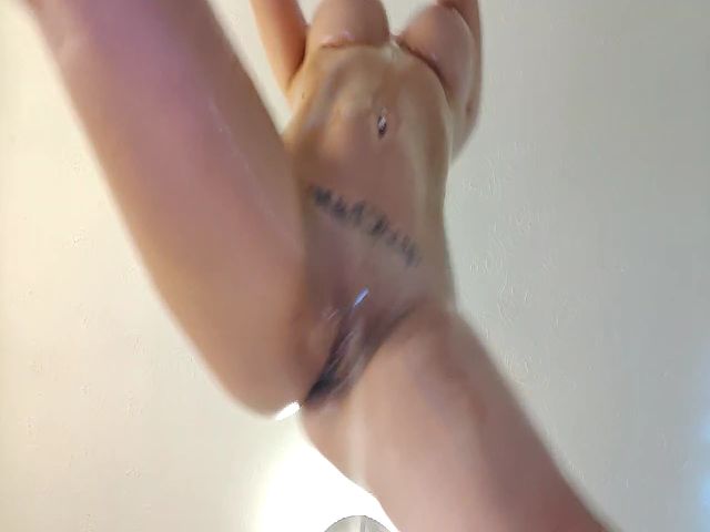 Live sex webcam photo for riamartinez #255351352