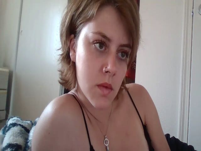 Live sex webcam photo for wetlittleluna #259650675