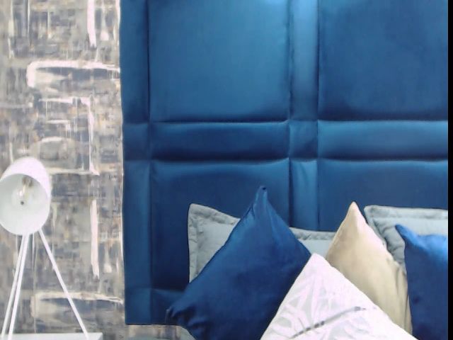 Live sex webcam photo for Lindsayfox #261445562