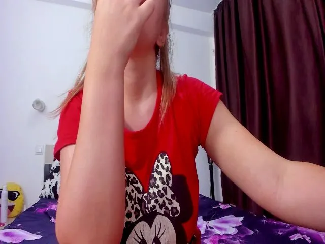 Live sex webcam photo for Bbyemma #264094367