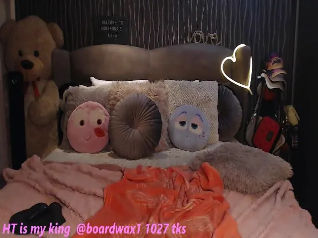 Live sex webcam photo for Morrenna #263996160