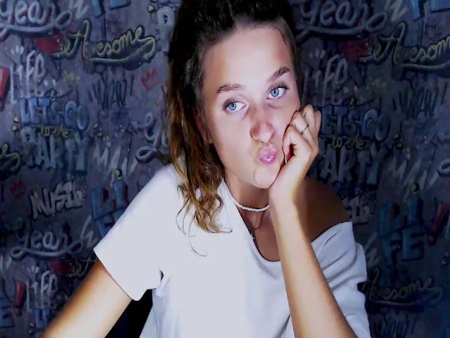 Live sex webcam photo for Felliciya #260023036