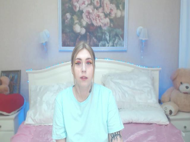 Live sex webcam photo for AmaliaDiva #255472890