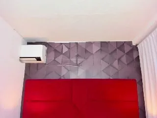Live sex webcam photo for Chanel_broke #251742018