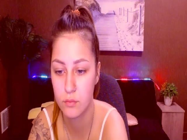 Live sex webcam photo for MsDream_ #255876032