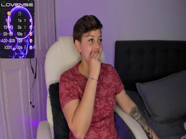 Live sex webcam photo for SalemJimenez #258487359