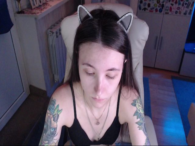 Live sex webcam photo for KeyshaLush #257501258