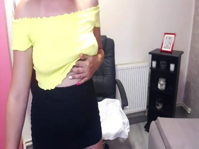 Live sex webcam photo for ElenaSworld #259762008