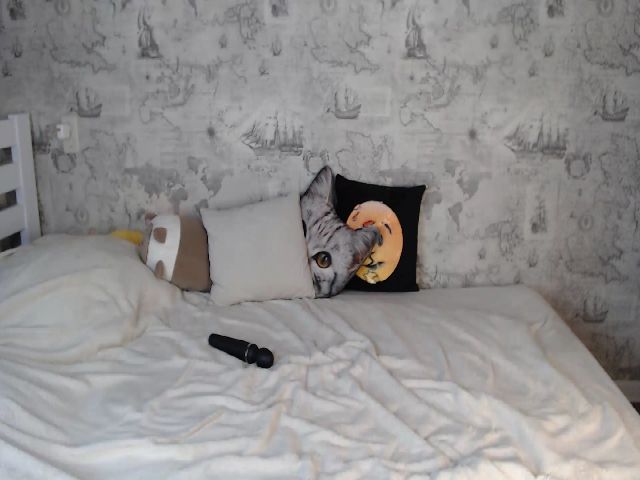 Live sex webcam photo for AliceSunAn #256501977