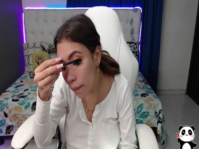 Live sex webcam photo for Madison555 #264227048