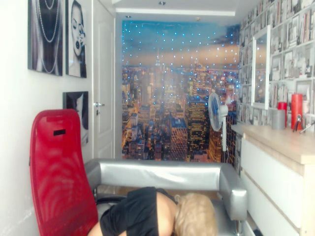 Live sex webcam photo for Lovely_della #265268656