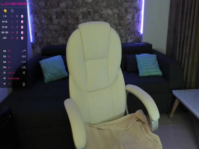 Live sex webcam photo for Lucie_sins #254077160