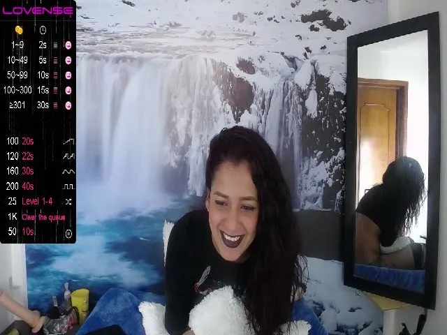 Live sex webcam photo for Jane_23 #255911295