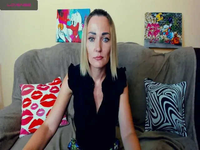 Live sex webcam photo for SecretDream #265463363