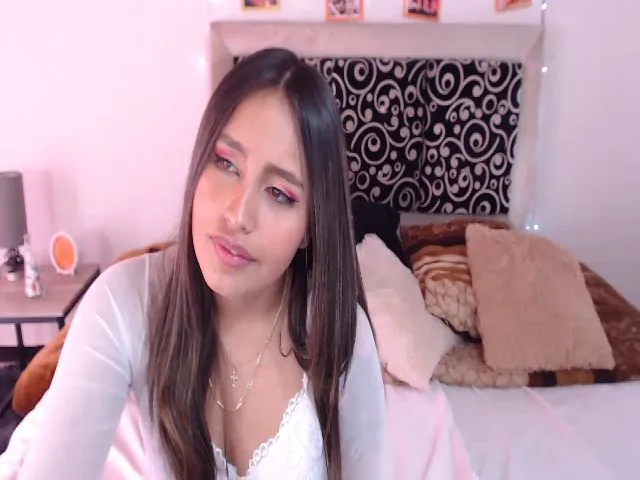 Live sex webcam photo for Litlecapricex #254830756