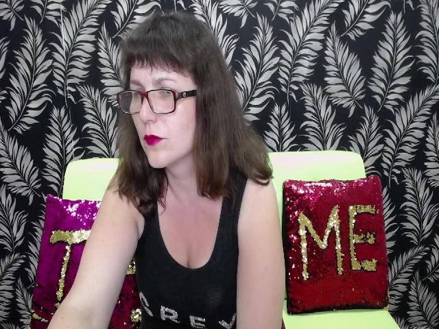 Live sex webcam photo for AliceInks #253826860