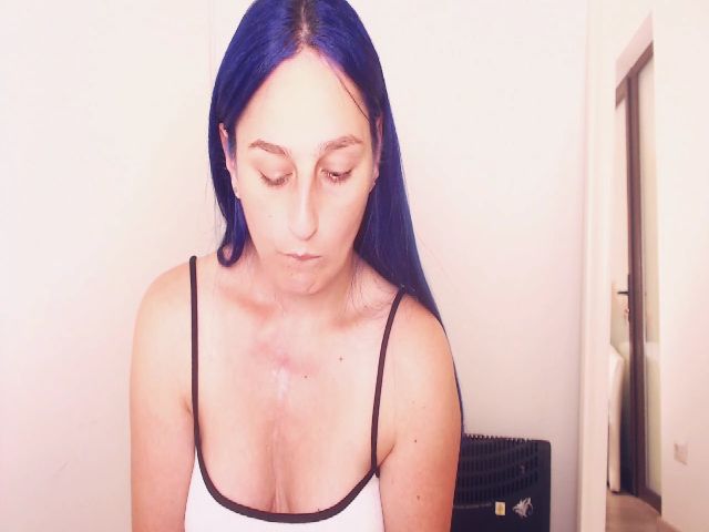 Live sex webcam photo for wetkittycum #252324577