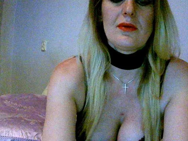 Live sex webcam photo for LadaSt #246651655