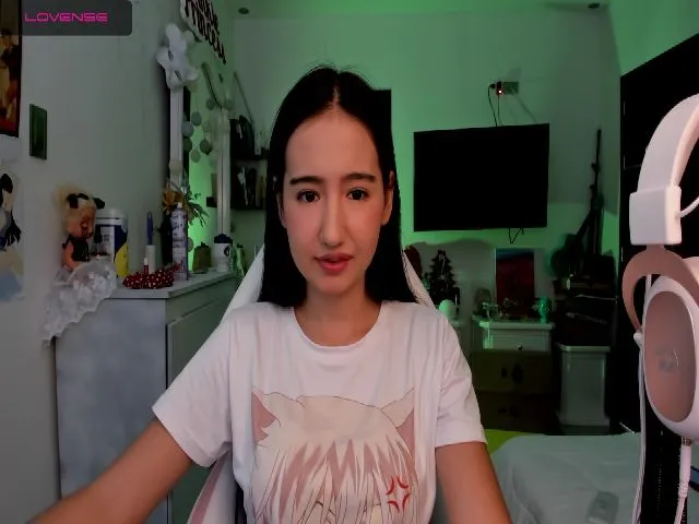 Live sex webcam photo for AnnieJulieth #258870328