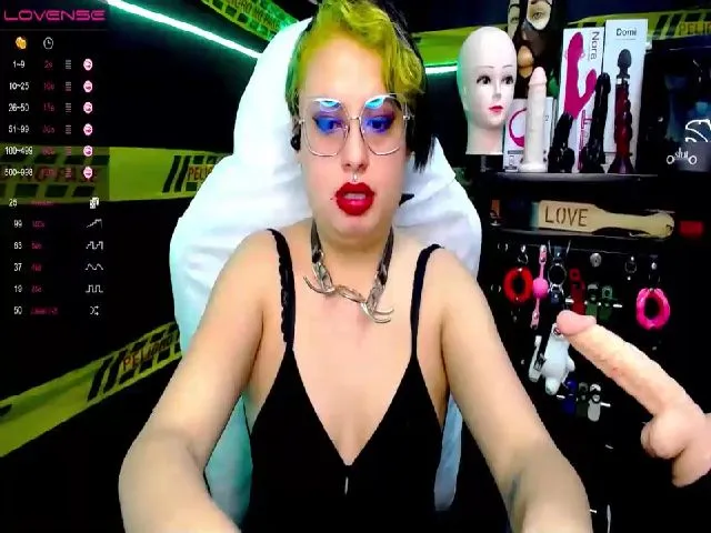 Live sex webcam photo for Rubi_slave #261170809
