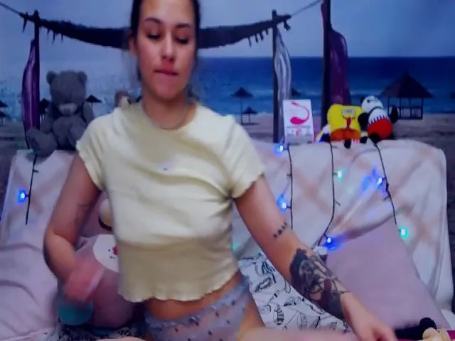 Live sex webcam photo for AlisMonrov18 #260560707
