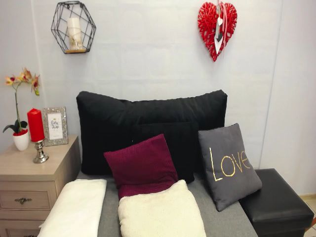 Live sex webcam photo for LaylaFantasy #259321267