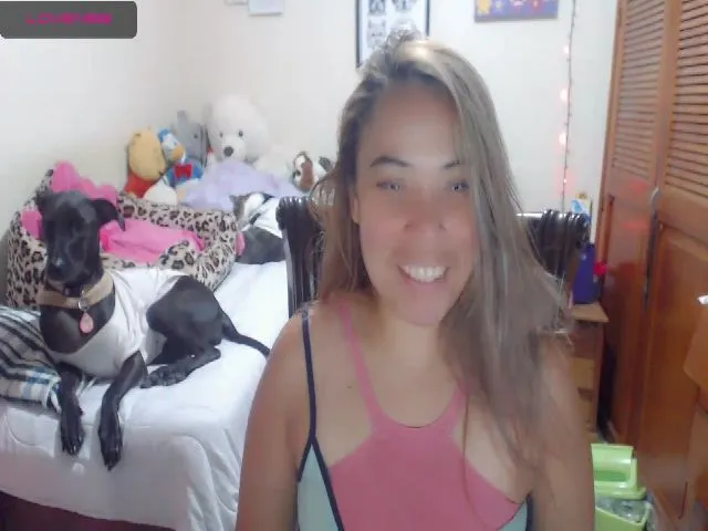 Live sex webcam photo for Meganhill_ #265233665