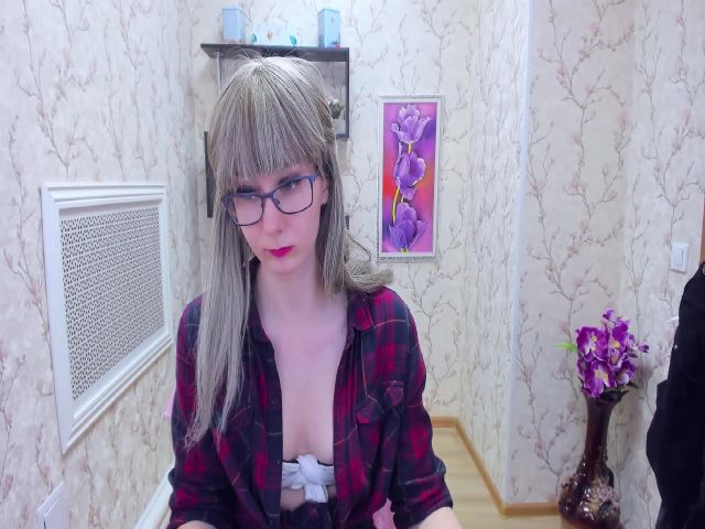 Live sex webcam photo for AlanaDreamy #263274944