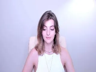 Live sex webcam photo for HelelGretta #251999470