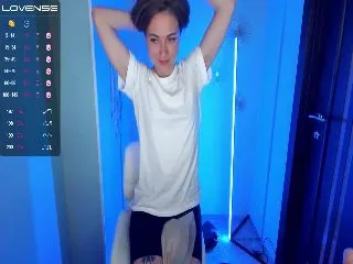 Live sex webcam photo for LilFluffyDuck #252250464