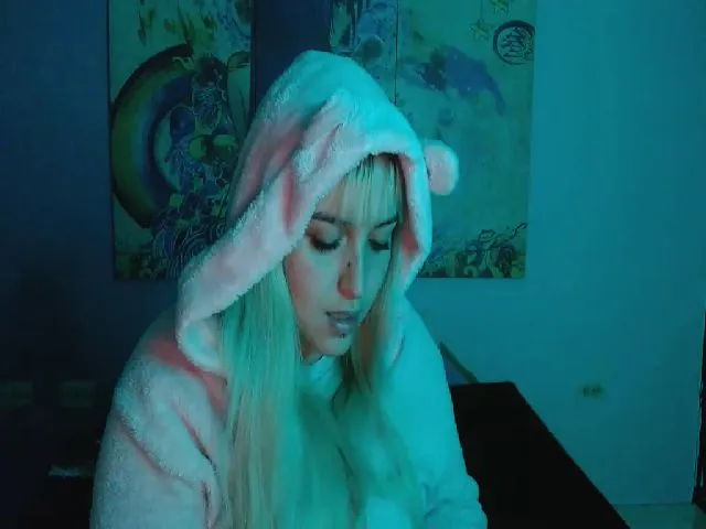 Live sex webcam photo for Anyela_bubble #264676084