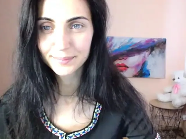 Live sex webcam photo for Miss_Vivian #263169253