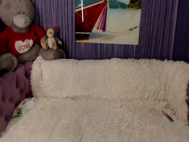 Live sex webcam photo for BrianaLovs #255813090