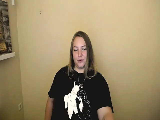 Live sex webcam photo for StellaJ_ #259949937