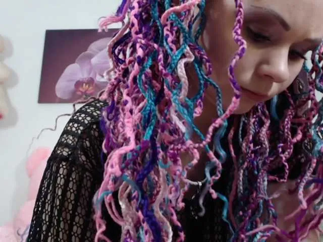 Live sex webcam photo for Little-letti #241312473