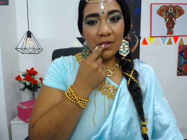 Live sex webcam photo for IndianMama #248642549