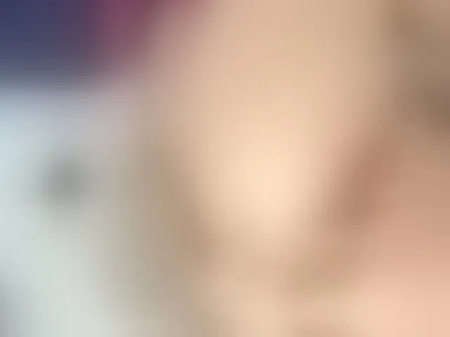Live sex webcam photo for StormiSquirt #264481496