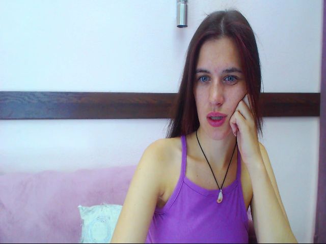 Live sex webcam photo for BlueAbelle #264729133