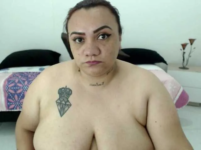 Live sex webcam photo for KimyStone #253160439