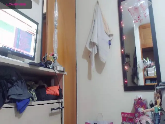 Live sex webcam photo for Meganhill_ #263228358