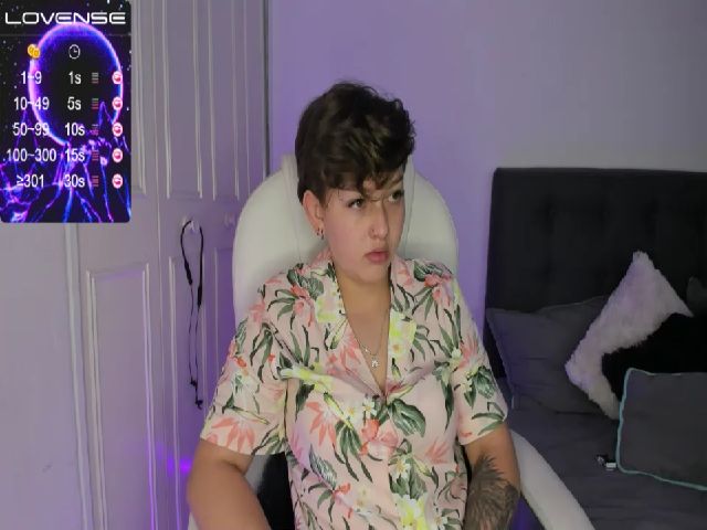 Live sex webcam photo for SalemJimenez #259077878