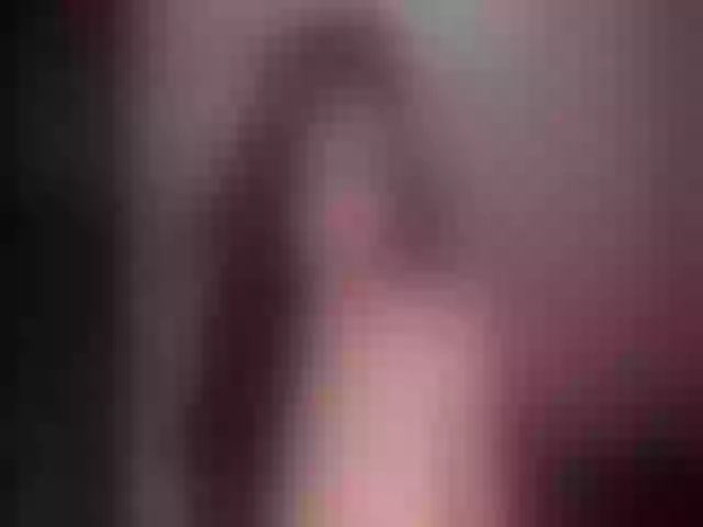 Live sex webcam photo for MaggieBrown_ #261535102