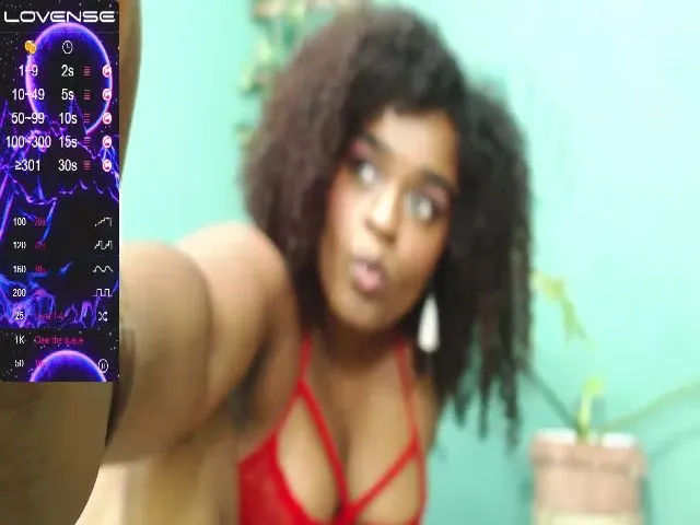 Live sex webcam photo for violet_cortes #259778682