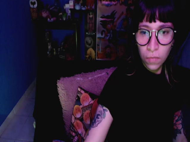 Live sex webcam photo for umaru_michae #252698261