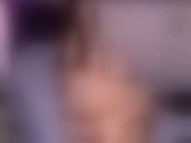 Live sex webcam photo for Thalymarie_24 #253974778
