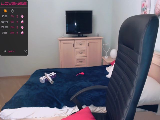 Live sex webcam photo for Alana_Kelly #255424328