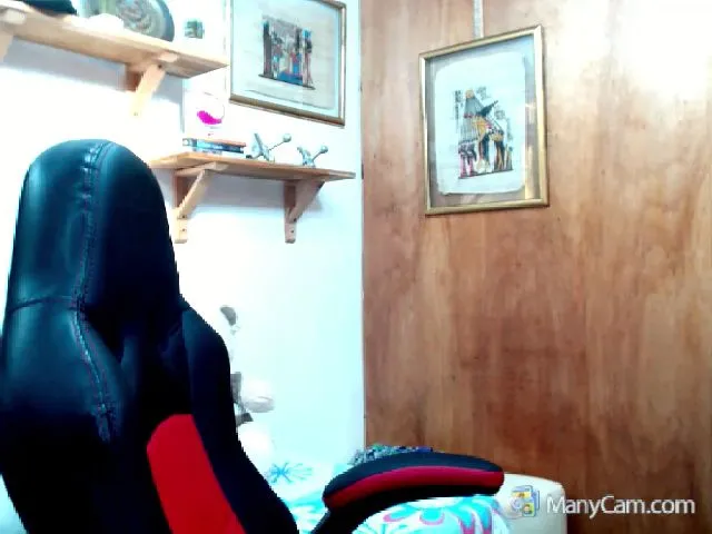 Live sex webcam photo for Bellataylor_ #262168055