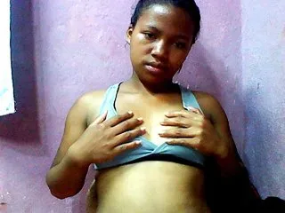 Live sex webcam photo for Metissia #240774405